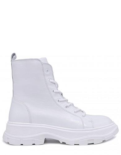 Білі лакові  зимові черевики