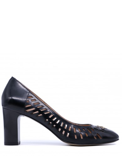 Чорні лакові взуття жіноче