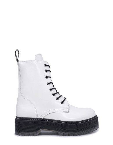 Белые кожаные демисезонные ботинки