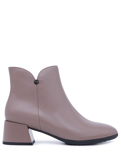 Бежевые кожаные демисезонные ботинки 