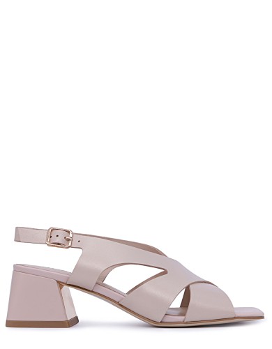 Пудровые кожаные летние босоножки