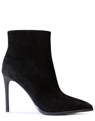 Черные замшевые демисезонные ботинки 