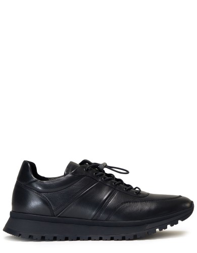 Чорні шкіряні демісезонні кросівки