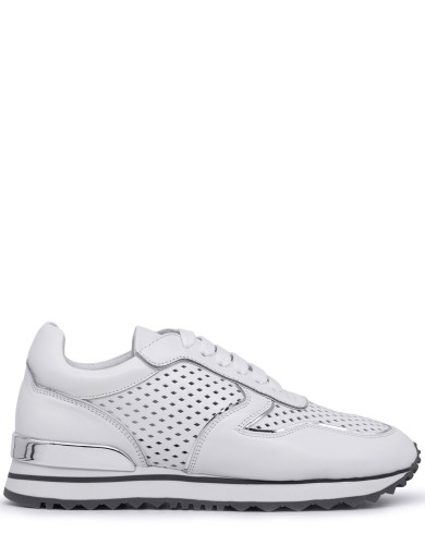 Білі шкіряні літні  кросівки 