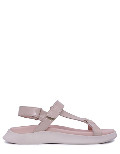 Лаковые сандалии