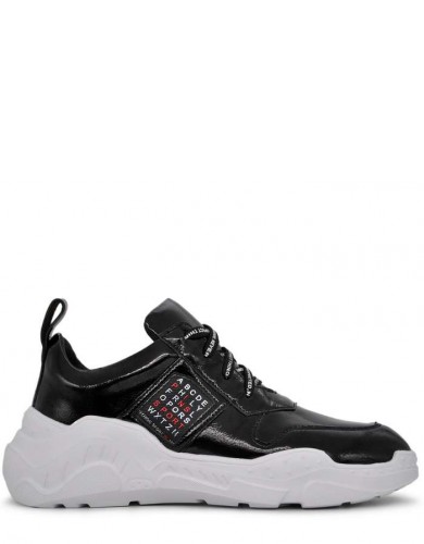 Чорні  лакові  демісезонні кросівки