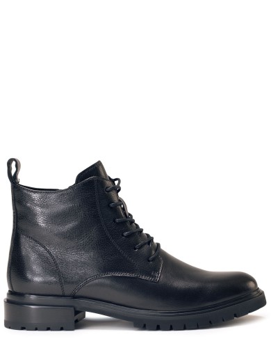 Черные кожаные демисезонные ботинки 