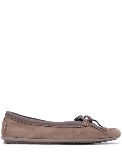 Бежеві  мокасини