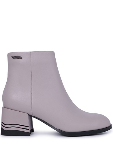 Бежевые кожаные демисезонные ботинки 