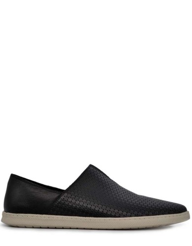 Черные кожаные демисезонные  слипоны