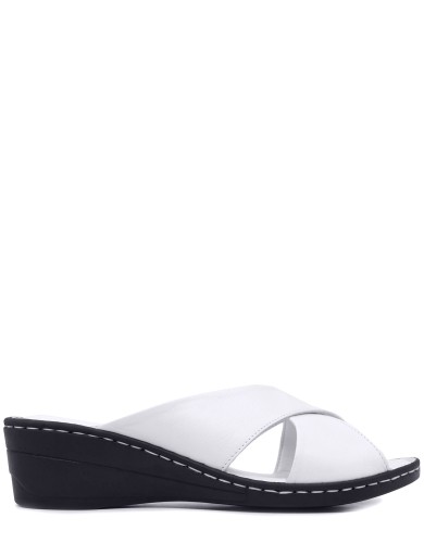 Белые кожаные летние шлепанцы