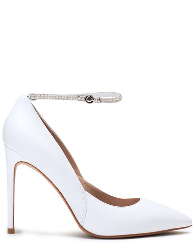 Белые кожаные демисезонные туфли на каблуке 