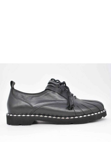 Черные кожаные демисезонные туфли