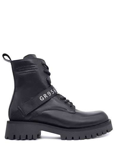 Черные кожаные демисезонные ботинки