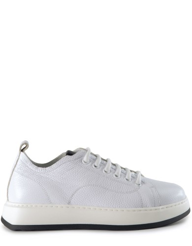 Белые кожаные демисезонные  кеды