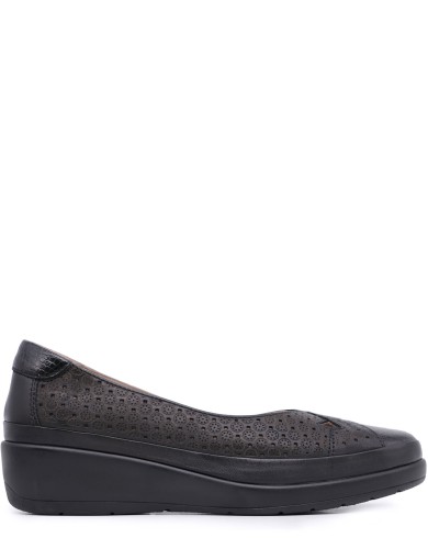 Черные кожаные демисезонные туфли