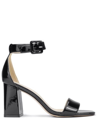 Черные лаковые летние босоножки