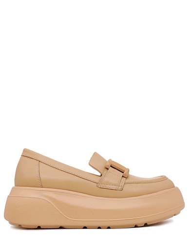 Бежевые кожаные демисезонные лоферы