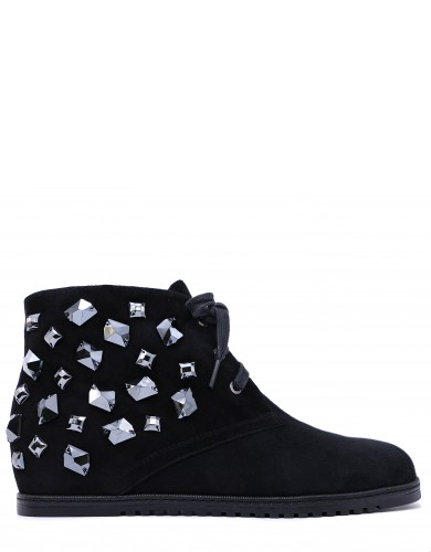 Черные замшевые зимние ботинки