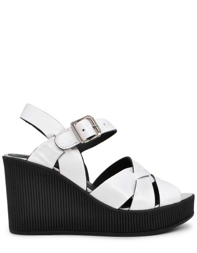 Белые кожаные летние босоножки