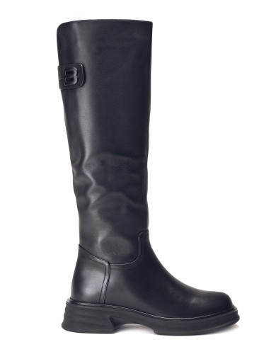 Чорні  шкіряні зимові чоботи 