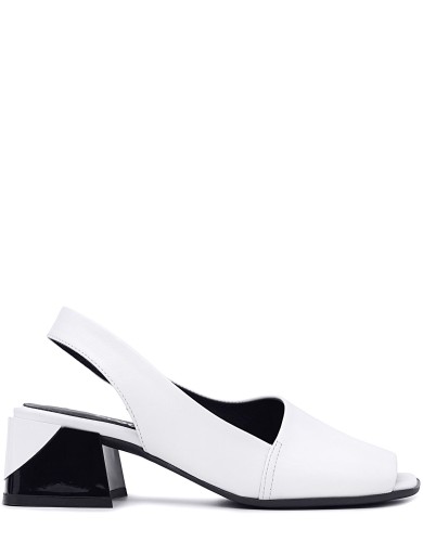 Белые кожаные босоножки