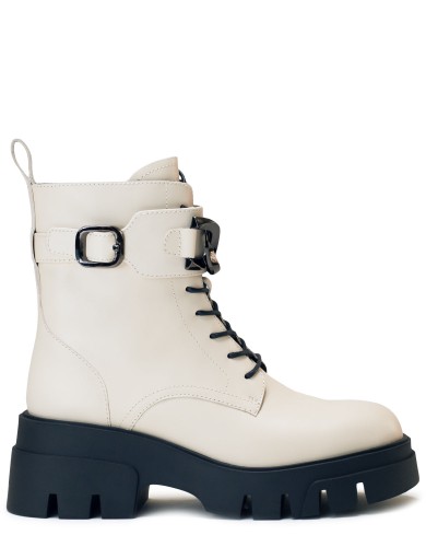 Белые кожаные демисезонные ботинки 