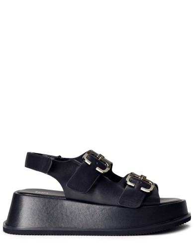 Черные кожаные сандалии