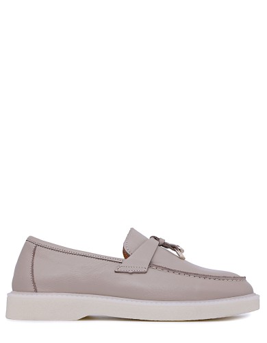 Бежевi шкіряні демісезонні  лофери