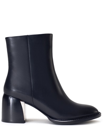 Чорні  шкіряні демісезонні  черевики 