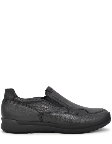 Черные кожаные демисезонные туфли