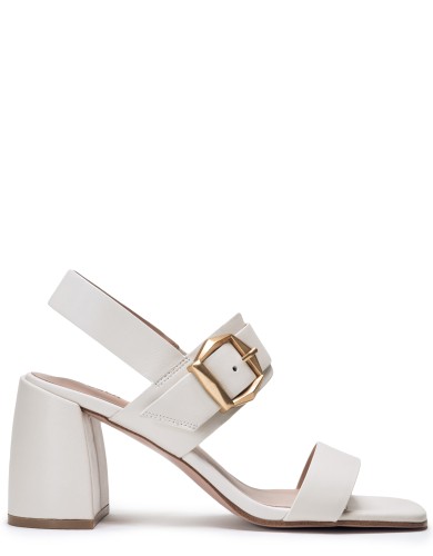 Белые кожаные летние босоножки