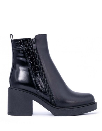 Чорні шкіряні черевики жіночі шкіряні