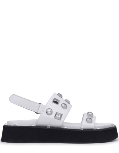 Белые кожаные сандалии