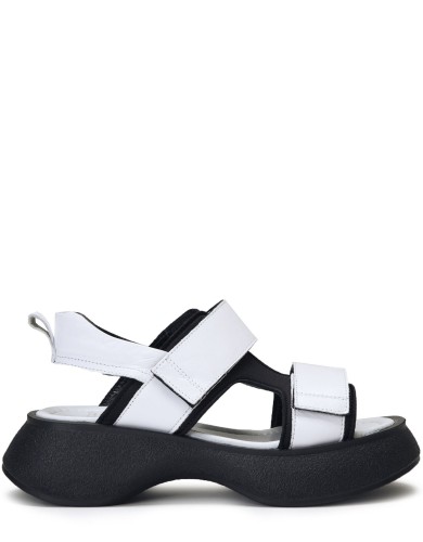 Білі шкіряні  сандалі