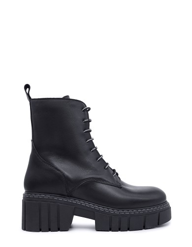 Чорні  шкіряні зимові черевики 