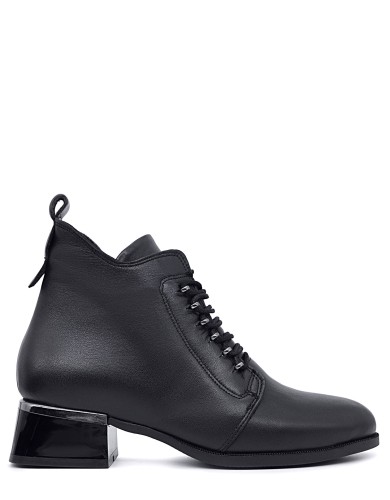 Черные кожаные демисезонные ботинки