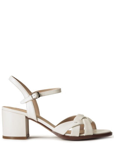 Бежевые кожаные летние босоножки 