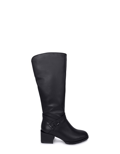 Черные кожаные зимние сапоги