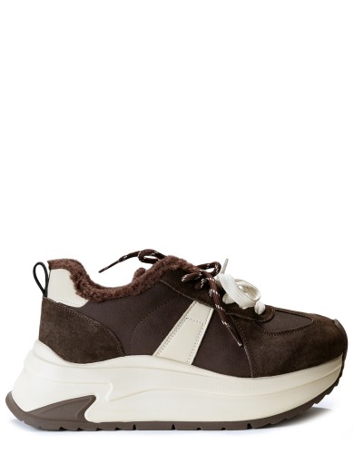 Коричневі  замшеві  демісезонні  кросівки 