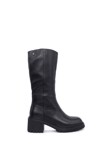 Чорні  шкіряні зимові чоботи 