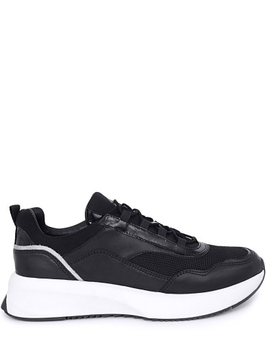 Черные кожаные демисезонные  кроссовки 