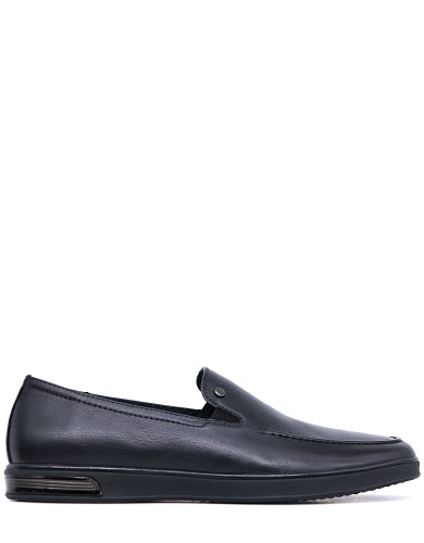 Чорні шкіряні демісезонні туфлі