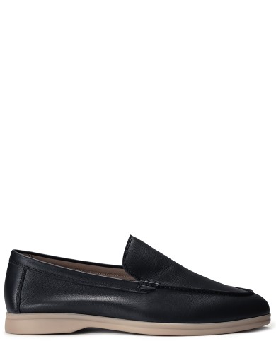 Черные кожаные демисезонные лоферы