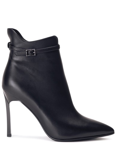 Черные кожаные демисезонные ботинки 