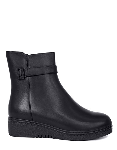 Чорні  шкіряні зимові черевики 