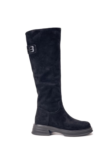 Чорні  замшеві  зимові чоботи 