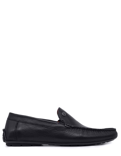 Чорні шкіряні демісезонні мокасини