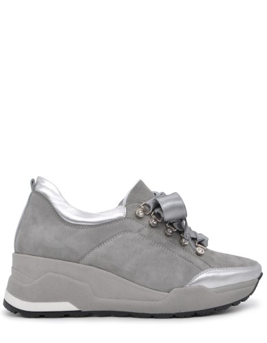 Серые  замшевые демисезонные кроссовки 