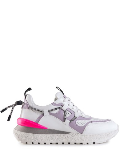 Білі шкіряні літні  кросівки 